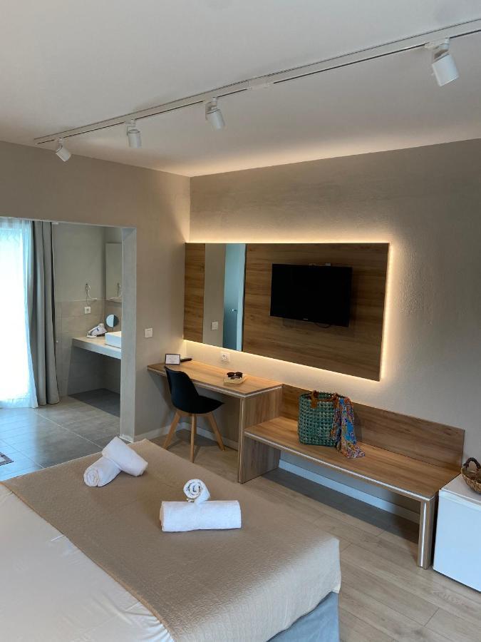 Hotel Mikros Paradisos Σύβοτα Εξωτερικό φωτογραφία