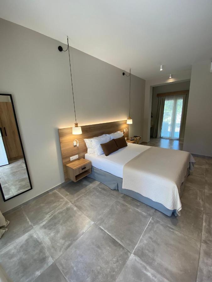 Hotel Mikros Paradisos Σύβοτα Εξωτερικό φωτογραφία